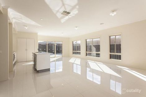 Property photo of 21 Chatham Avenue Tarneit VIC 3029