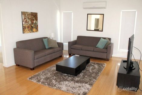 Property photo of 2 Lilly Close Emerald QLD 4720