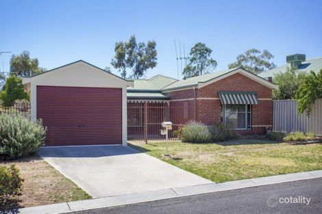 17 School St, California Gully, VIC 3556