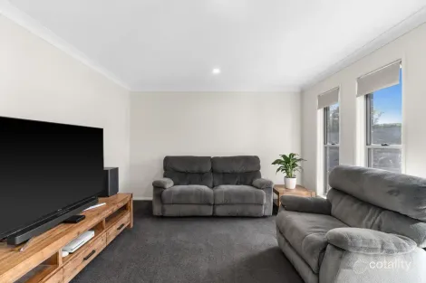 Property photo of 23 Milford Street Westbrook QLD 4350