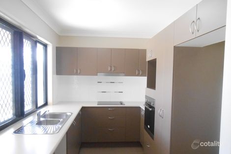 Property photo of 35 Ellsworth Drive Mount Louisa QLD 4814