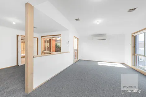 Property photo of 3 Oat Close Delahey VIC 3037