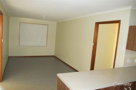 Property photo of 8 Eugene Crescent Parafield Gardens SA 5107