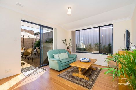 Property photo of 2/9 Muir Street Innaloo WA 6018
