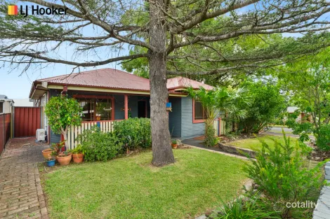 38a Birriley St, Bomaderry, NSW 2541