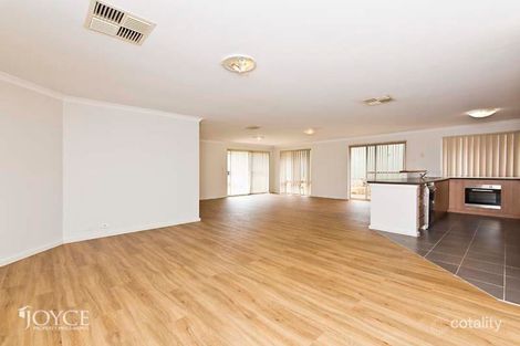 Property photo of 21 Sugarloaf Close Merriwa WA 6030