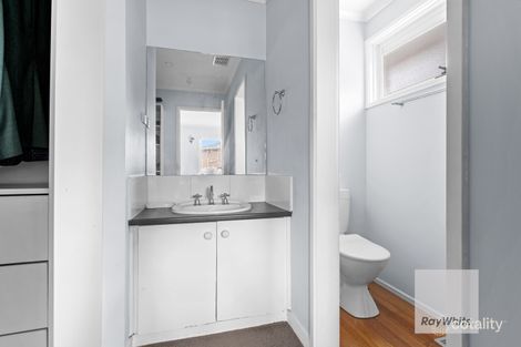 Property photo of 14 Rudstone Bend Greenvale VIC 3059