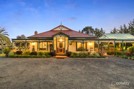 Property photo of 140 Palmer Road Sunbury VIC 3429
