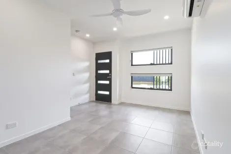 Property photo of 15 Stephen Crescent Nirimba QLD 4551