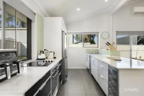 Property photo of 3 Hulme Street Clontarf QLD 4019