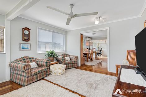 Property photo of 10 Boettcher Avenue Flinders View QLD 4305