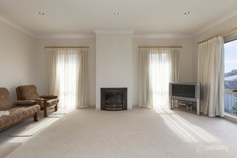 Property photo of 1 Highview Court Ararat VIC 3377