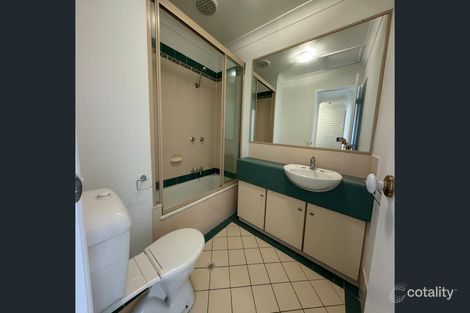 Property photo of 2/18 Discovery Drive Helensvale QLD 4212