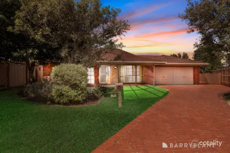 Property photo of 7 Simon Court Brookfield VIC 3338