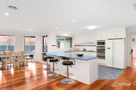 Property photo of 5 Petalnina Close Somerville VIC 3912