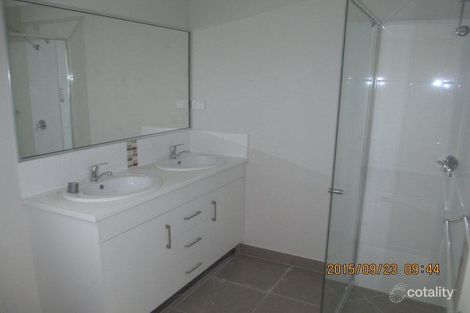 Property photo of 3 Bulla Place Kelso QLD 4815