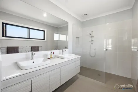 Property photo of 37 Cooper Street Alexandra VIC 3714