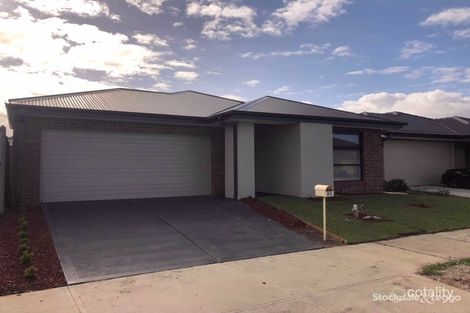 Property photo of 23 Nolan Crescent Officer VIC 3809