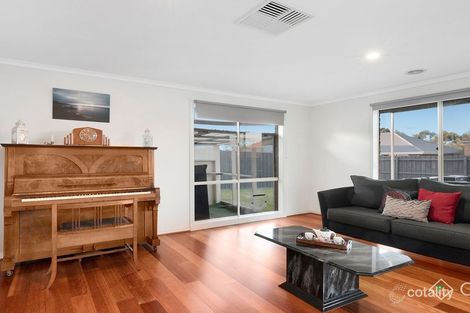 Property photo of 5 Petalnina Close Somerville VIC 3912