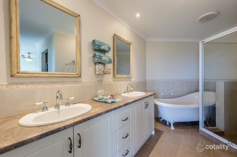 4 Ridgehaven Ct, Moresby, WA 6530