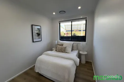 Property photo of 16 Marlowe Street Wetherill Park NSW 2164