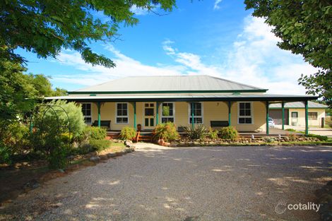 37 Weeroona Dr, Wamboin, NSW 2620