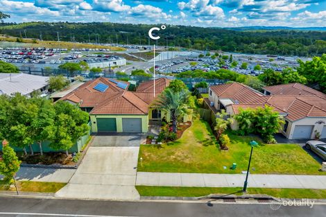 2/100 Greenacre Dr, Parkwood, QLD 4214