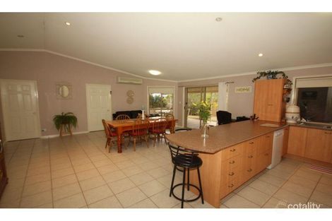 Property photo of 6 Deakin Court Southside QLD 4570