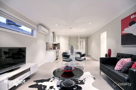 Property photo of 11 Redheugh Street Craigieburn VIC 3064