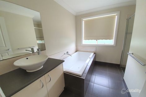 Property photo of 12 Sunline Court Ballan VIC 3342