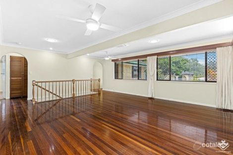 Property photo of 22 Fenimore Street Wishart QLD 4122