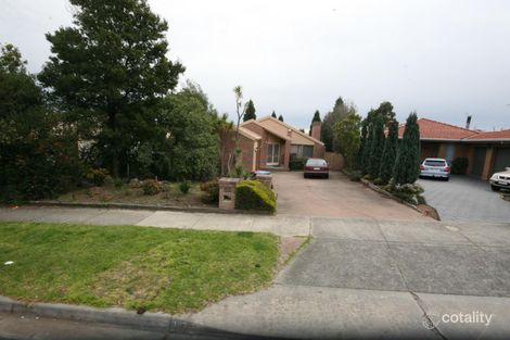 197 Waradgery Dr, Rowville, VIC 3178