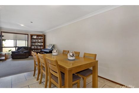 Property photo of 36 Regency Drive Regents Park QLD 4118