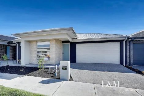 17 Mealie Ave, Mickleham, VIC 3064
