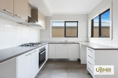 Property photo of 59 Karawarra Circuit Cranbourne North VIC 3977