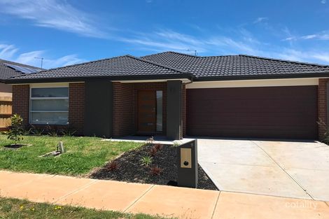 Property photo of 9 Park View Drive Kilmore VIC 3764