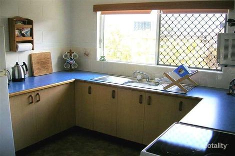 Property photo of 4 Jordan Close Mooroobool QLD 4870