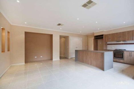 Property photo of 22 Hummingbird Boulevard Tarneit VIC 3029