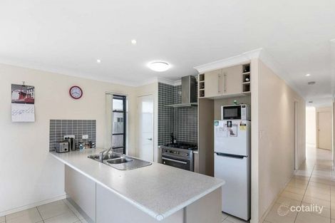Property photo of 38 Northshore Avenue Toogoom QLD 4655