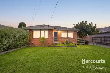 4 REGAL AVE, THOMASTOWN, VIC 3074