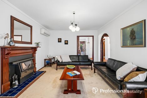 Property photo of 10 Cameron Close Lesmurdie WA 6076