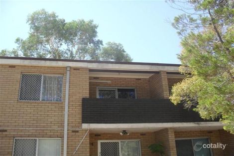 8/2 Dalziell St, Maddington, WA 6109