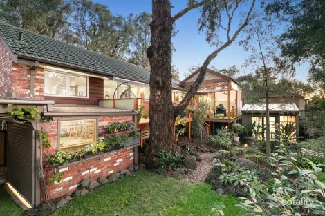 Property photo of 2/1324 Main Road Eltham VIC 3095