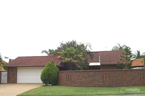 14 Selkirk Ave, Benowa, QLD 4217