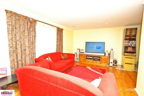 Property photo of 8 Kinsela Street Karabar NSW 2620