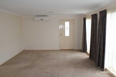 Property photo of 2/72 Halletts Way Bacchus Marsh VIC 3340
