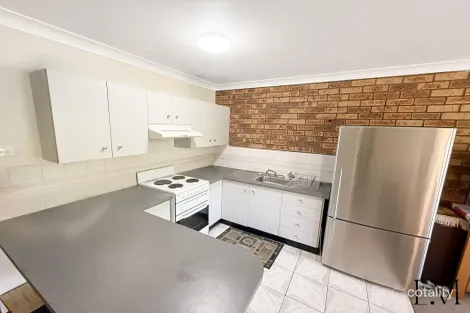 Property photo of 2/11 Teralba Road Broadmeadow NSW 2292