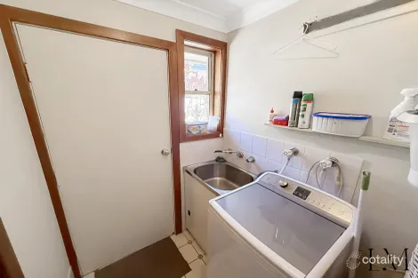 Property photo of 2/11 Teralba Road Broadmeadow NSW 2292