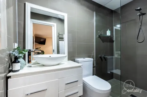 Property photo of 29 Brinawa Drive Greensborough VIC 3088