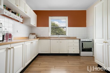 Property photo of 2 Tremain Avenue West Bathurst NSW 2795